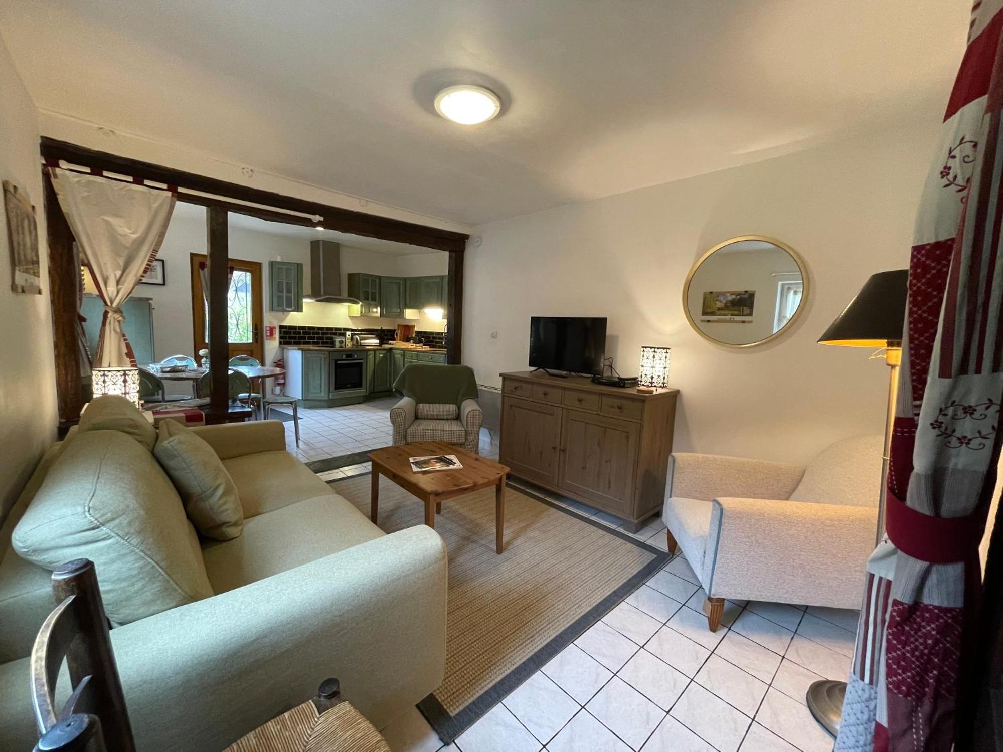 Maison De Jardin - Confort, Commodite, Bien Equipe Livarot-Pays-d'Auge Exterior photo